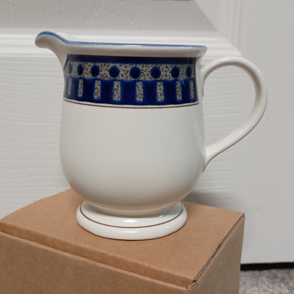NWT Mikasa Potter's Touch Aztec Blue Creamer